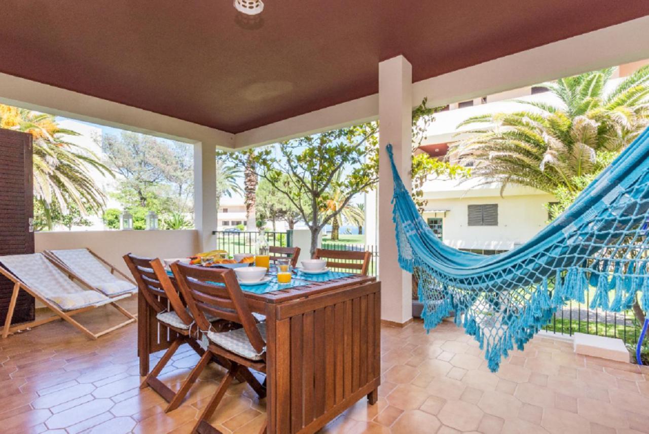 Amazing Beach House With Balcony Lagos Exterior photo
