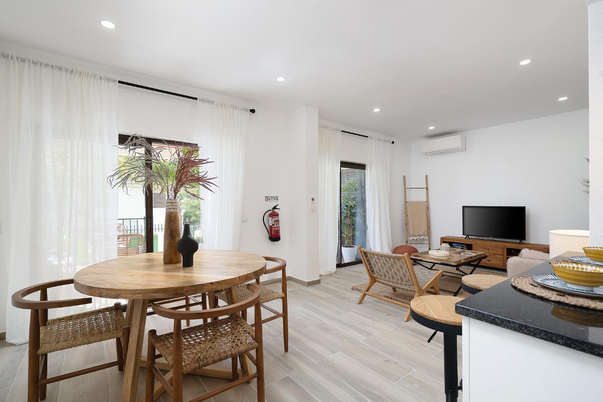 Amazing Beach House With Balcony Lagos Exterior photo